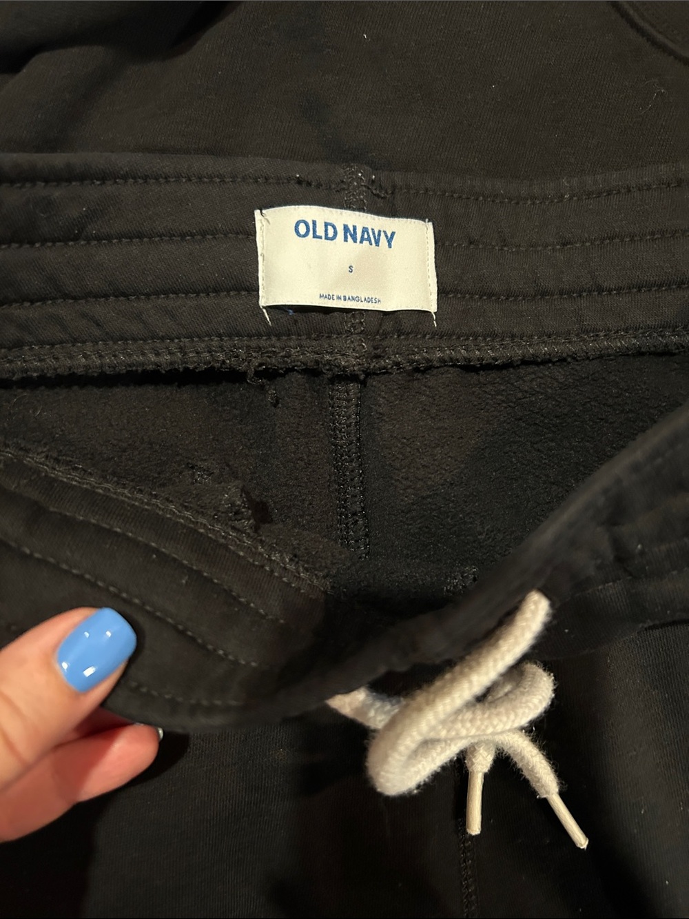 Old Navy women’s Black Drawstring Sweatpants, Comfortable,size small, back pockt - Picture 8 of 10